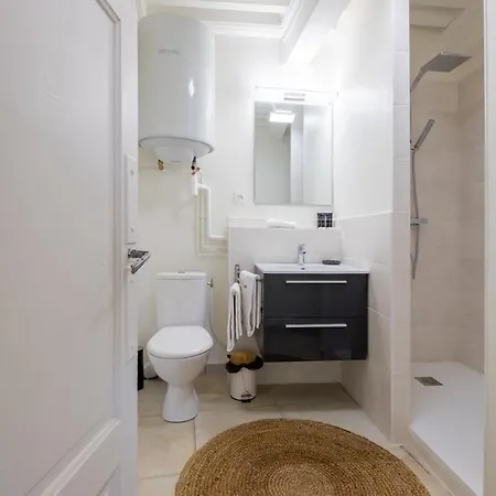 Honore Saint Paul Apartment *